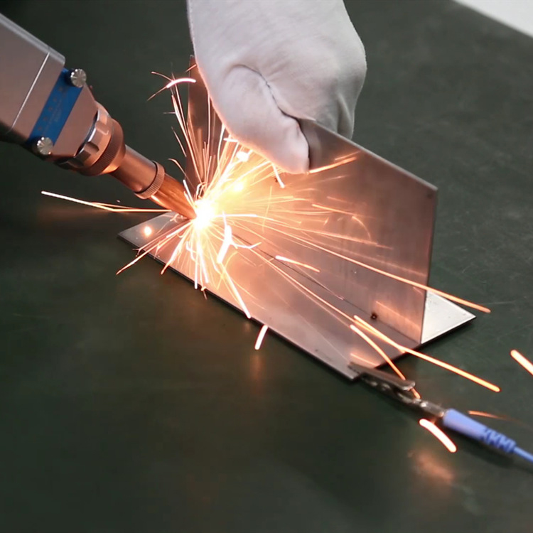 手持激光焊接機 手持激光焊接機